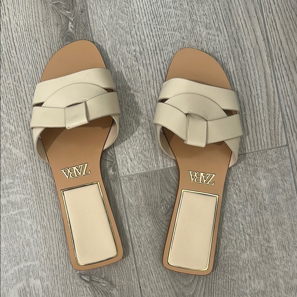 Zara Women's Beige Slide Sandals